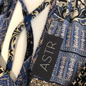 Astr Dresses - Beautiful Maxi Dress XS Astr Dresses - Beautiful Maxi Dress XS